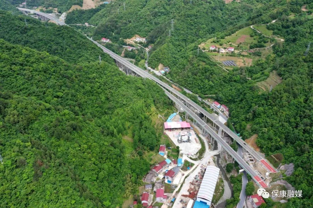 湖北保神高速建设进展顺利，助力地方经济发展新动态